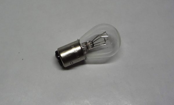 LAMP.TRAS P/DESPAREJA 12v 21/5 BLANCA (BAY15-D)